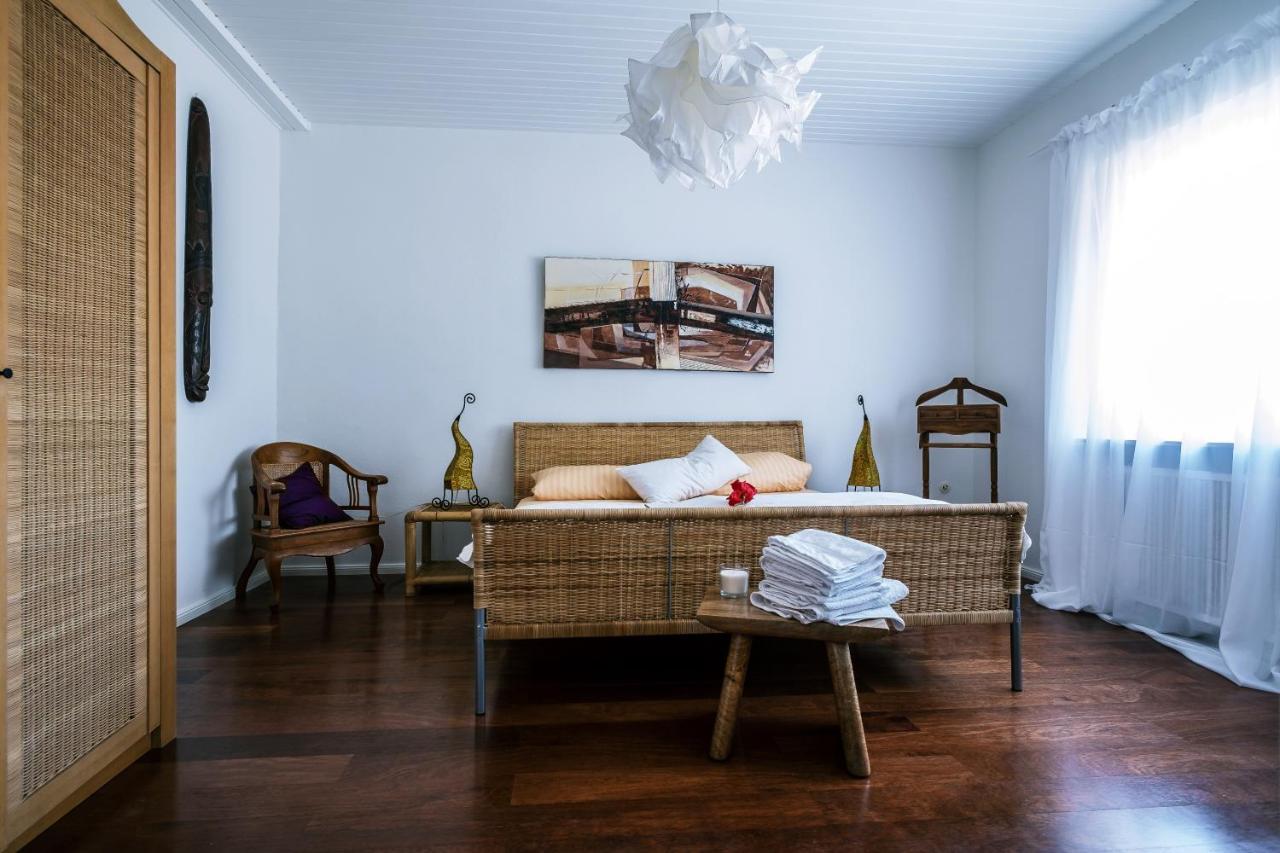 Tektona "Bed & Breakfast" Nidda Exterior photo